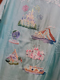 [東京迪士尼樂園] Unisex 刺繡恤衫 水藍色
